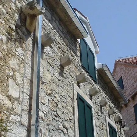 Apartamento Andro - 30m From Sea: A1 Supetar. Island Brac Supetar