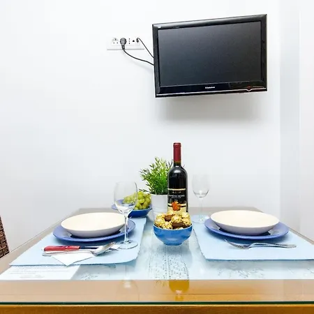 Andro - 30m From Sea: A1 Supetar. Island Brac Apartamento